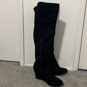 Black knee high boots, Chinese Laundry, size 9